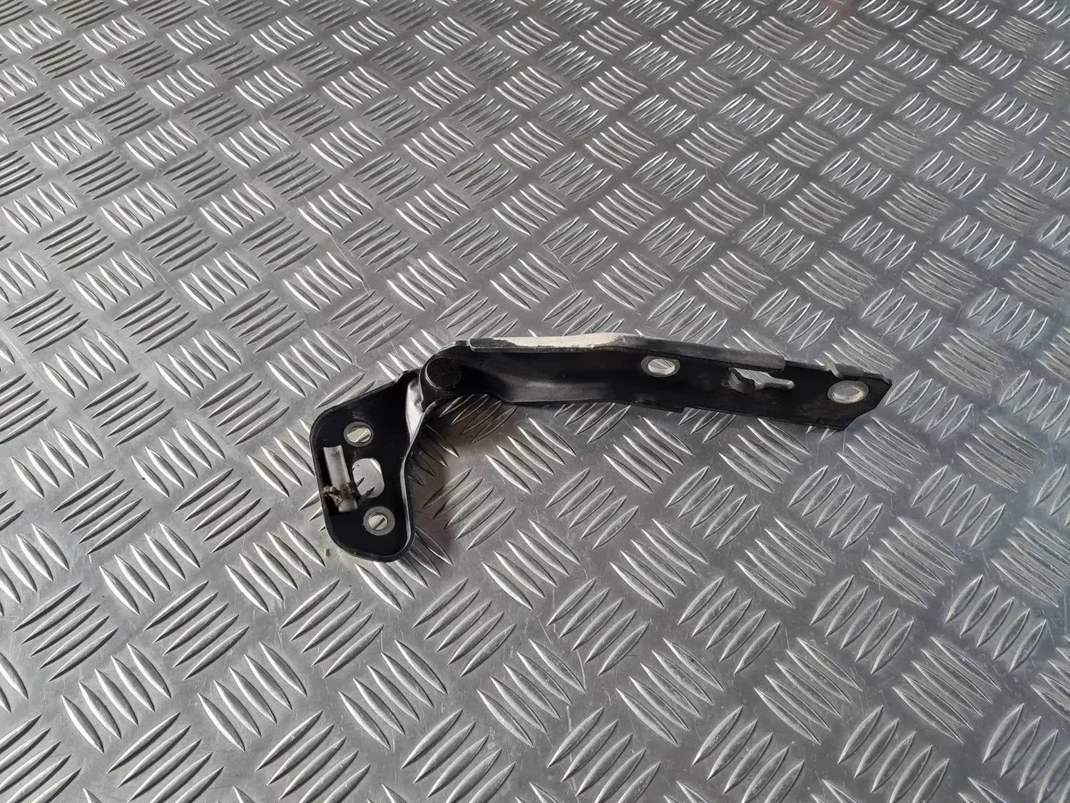 Charnière de couvercle, gauche AUDI A6 2008 - foto 2
