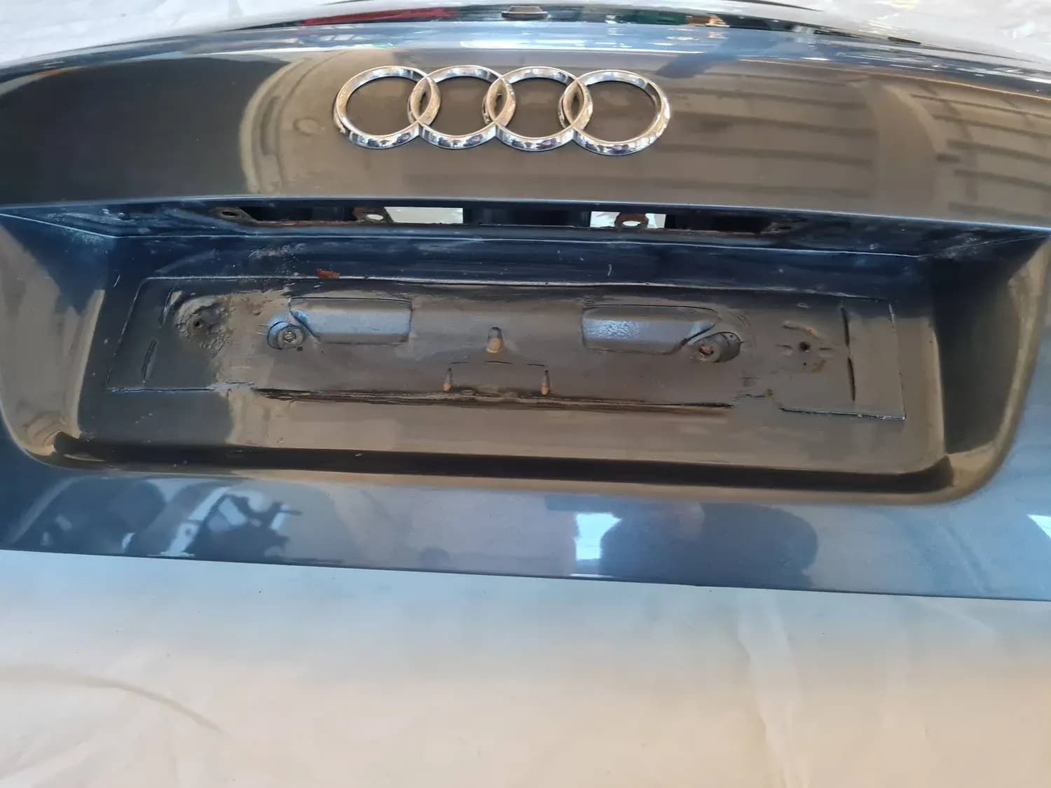 Couvercle de coffre AUDI A6 2008 - foto 4