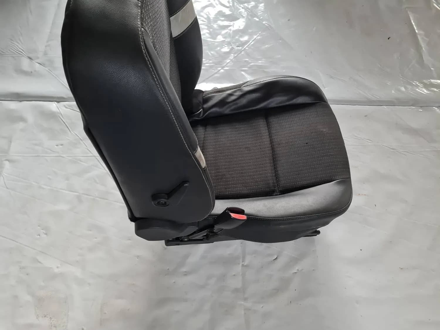 Siège avant gauche RENAULT SCENIC III 2011 - foto 1