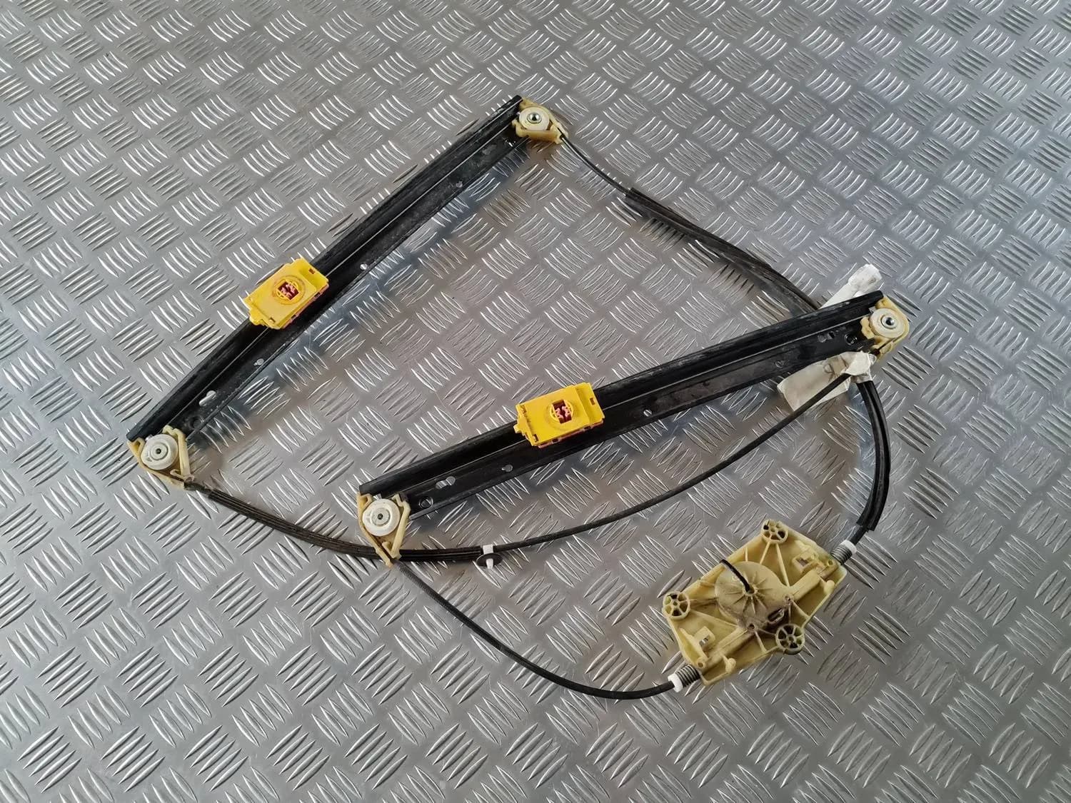 Mécanisme de levage du pare-brise avant droit AUDI A6 2008 - foto 2