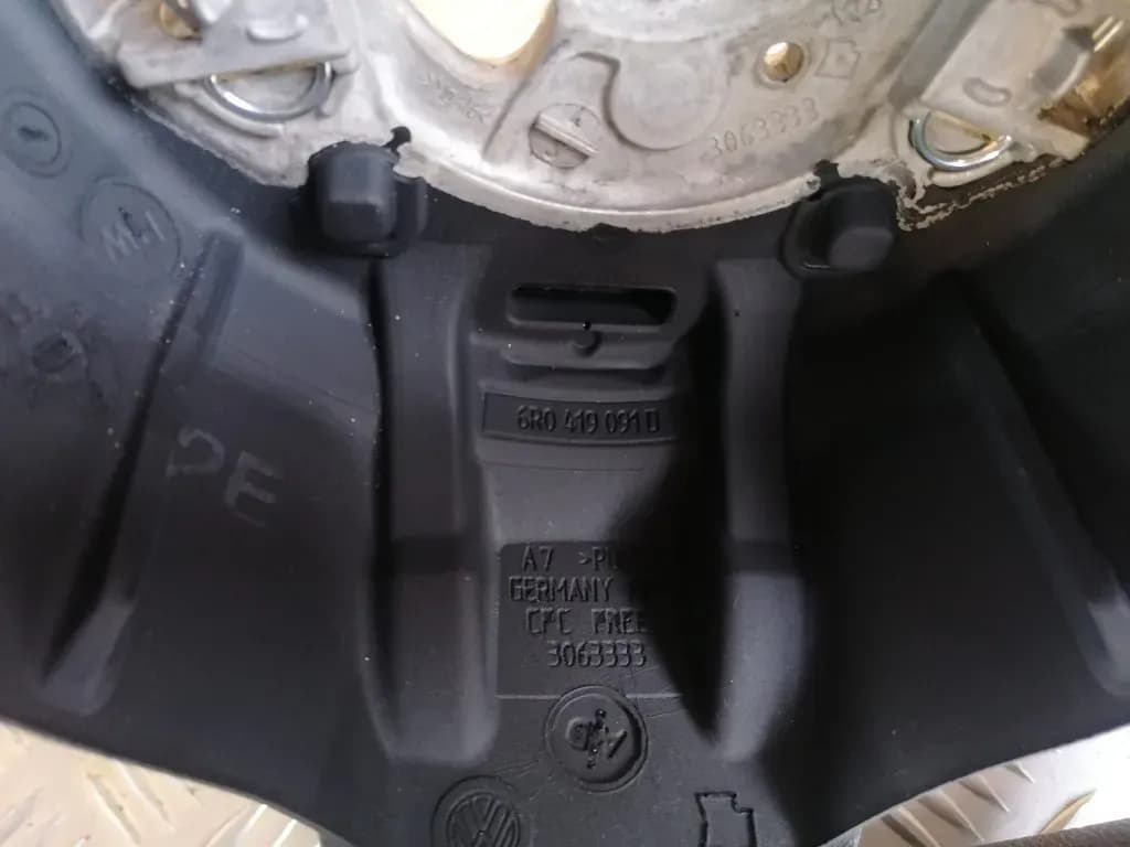 Diriger VW POLO 2011 - foto 2