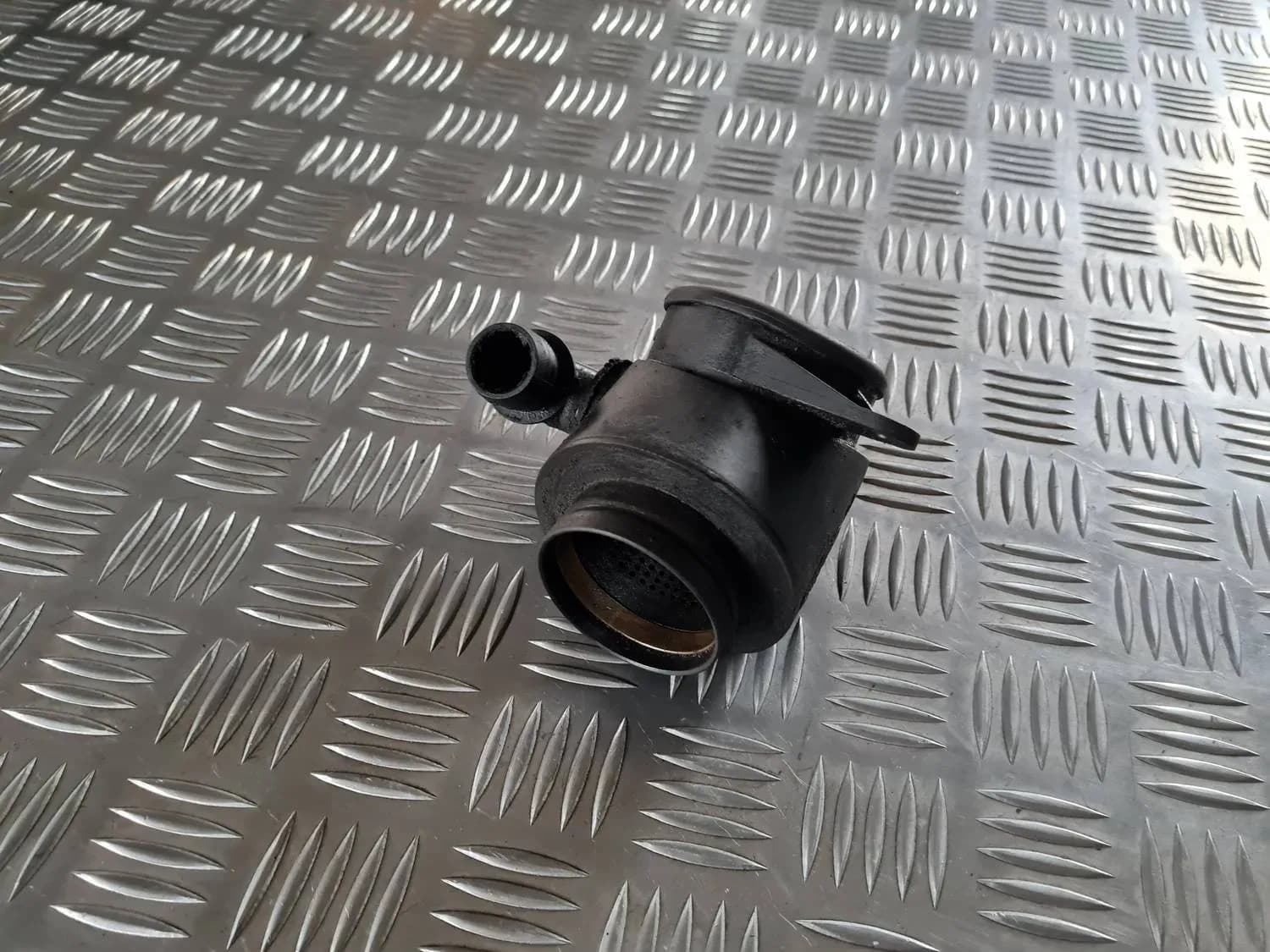 Résonateur de filtre à air AUDI A6 2008 - foto 2