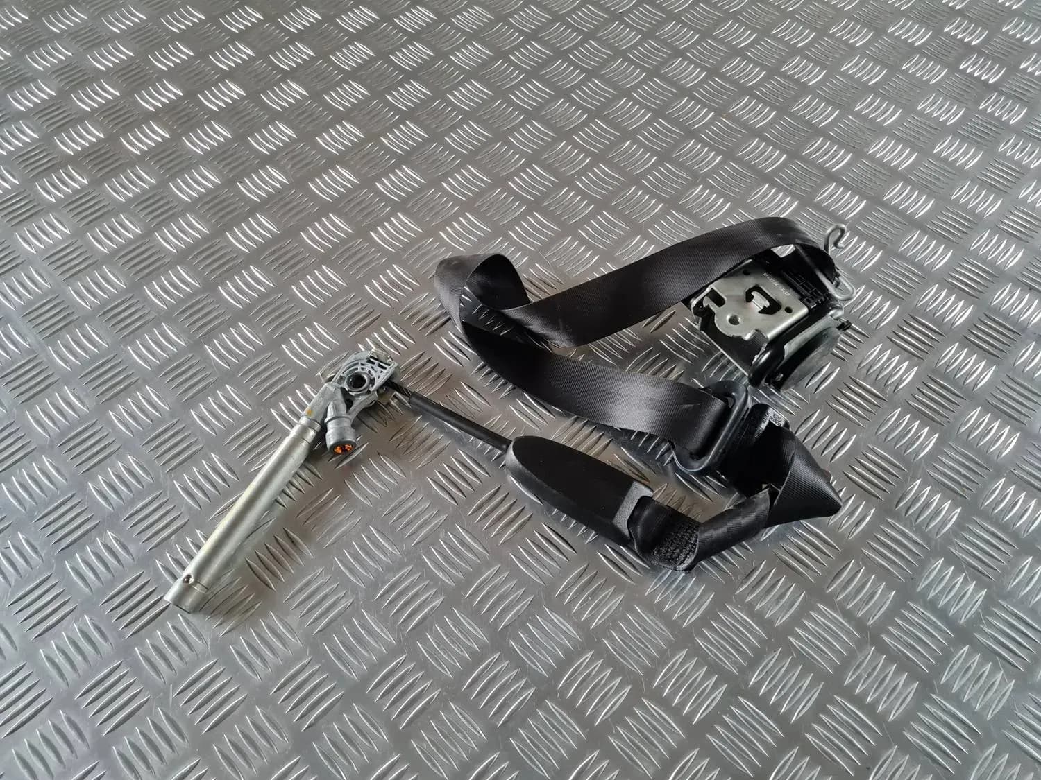 Ceinture de sécurité avant droite RENAULT SCENIC III 2011 - foto 1