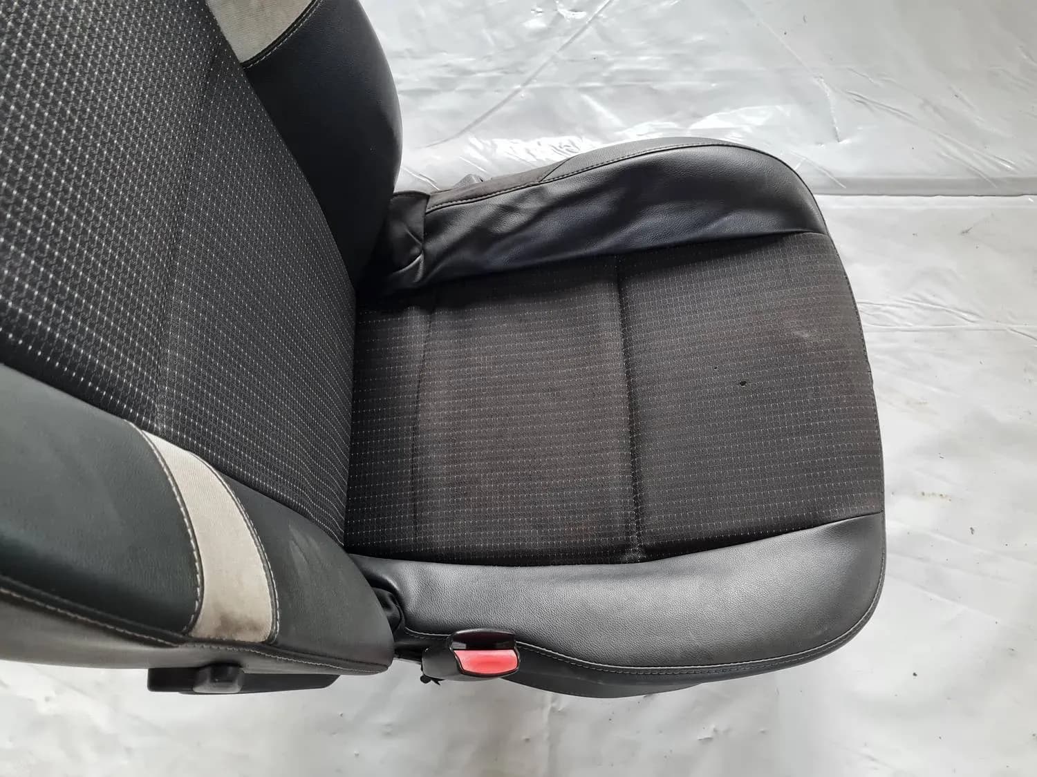 Siège avant gauche RENAULT SCENIC III 2011 - foto 5