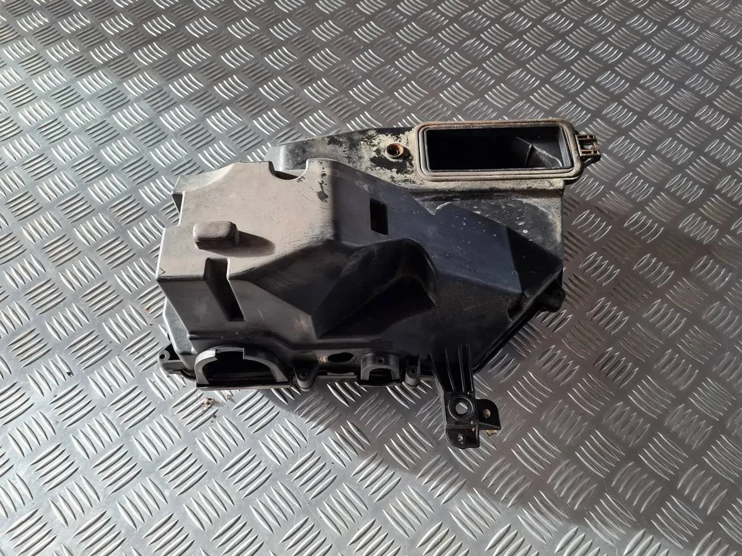 Boîtier de fusibles AUDI A6 2008 - foto 1