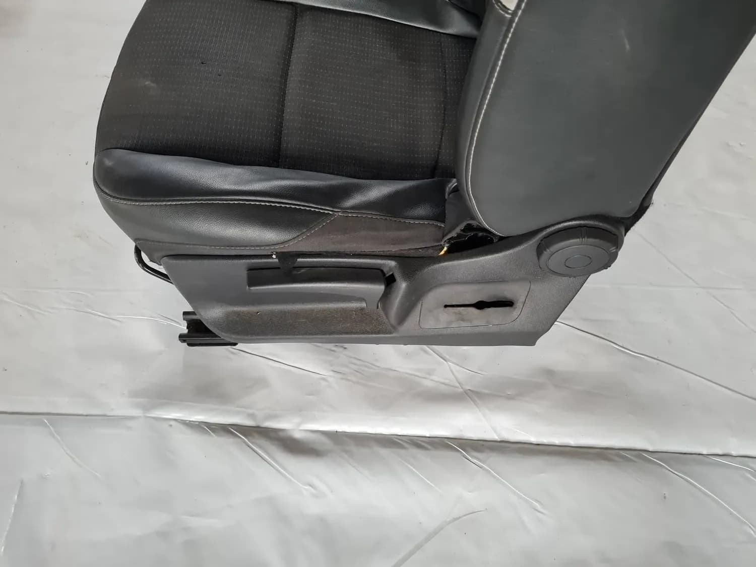 Siège avant gauche RENAULT SCENIC III 2011 - foto 8