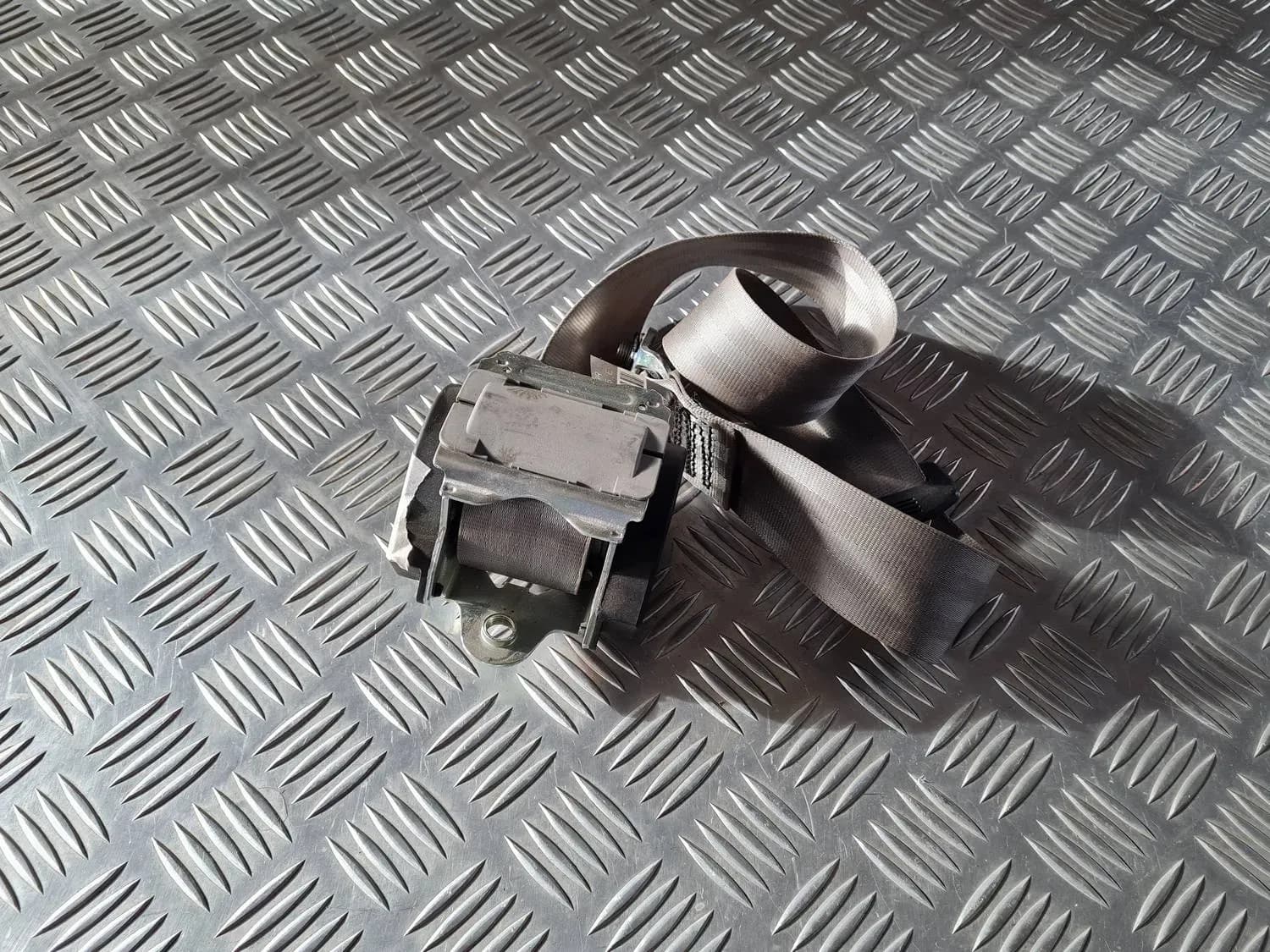 Ceinture de sécurité arrière gauche AUDI A6 2008