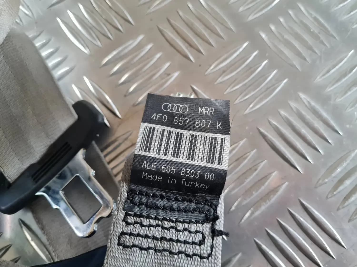 Ceinture de sécurité arrière moyenne AUDI A6 2008 - foto 3