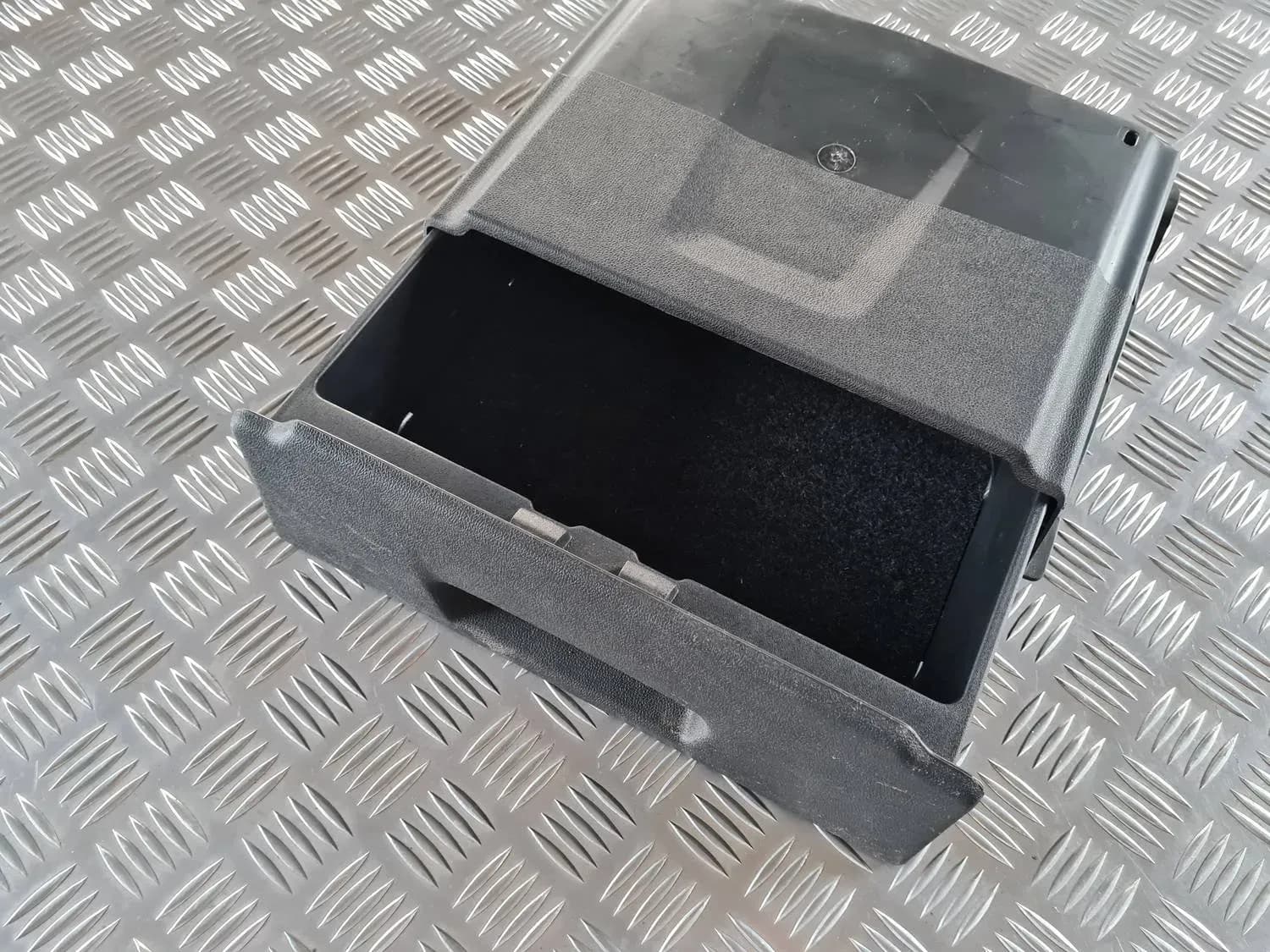 Compartiment de rangement dans le plancher RENAULT SCENIC III 2011 - foto 1