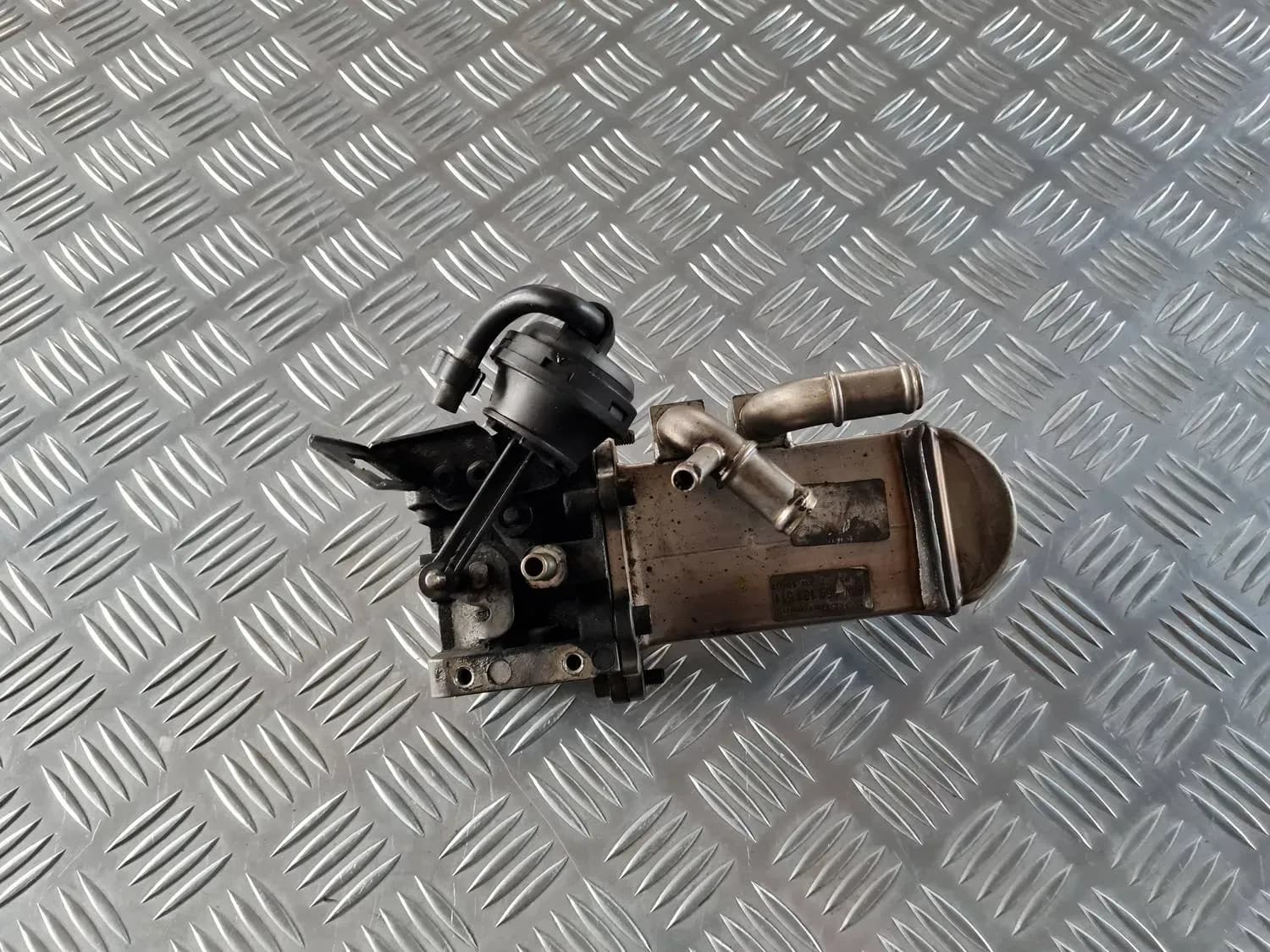 Refroidisseur de soupape EGR AUDI A6 2008 - foto 4