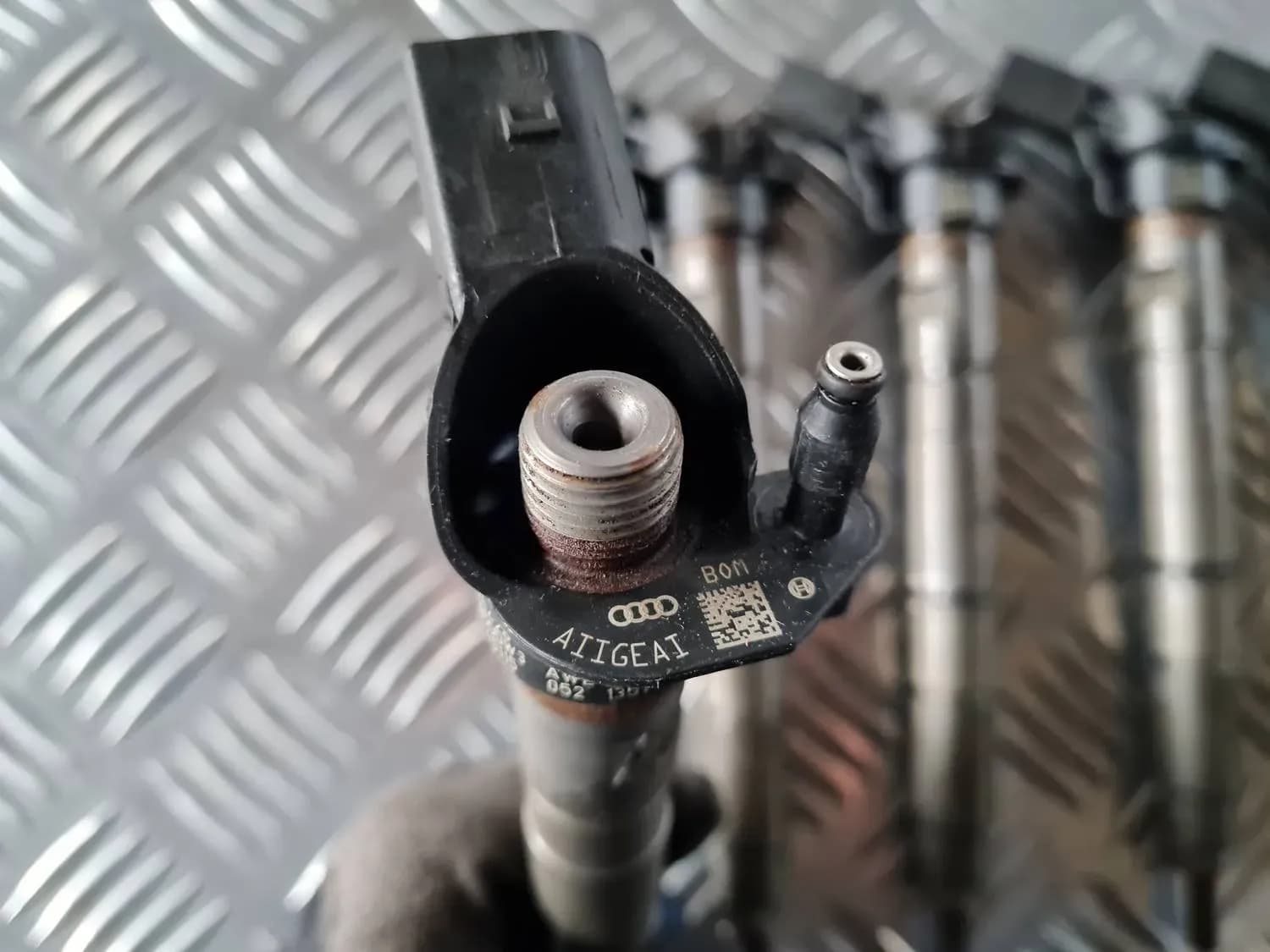 Injecteur de carburant AUDI A6 2008 - foto 8