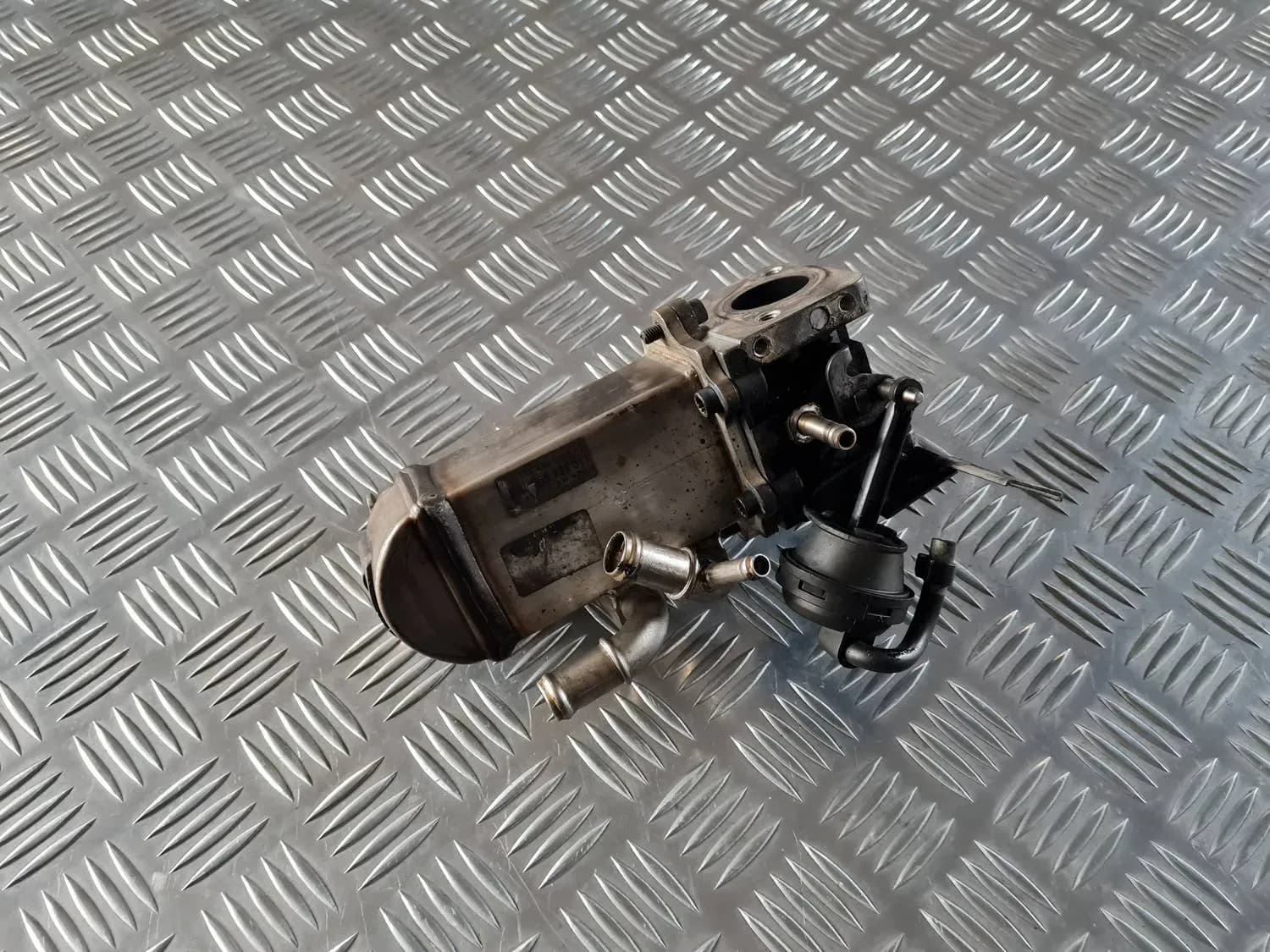 Refroidisseur de soupape EGR AUDI A6 2008 - foto 1