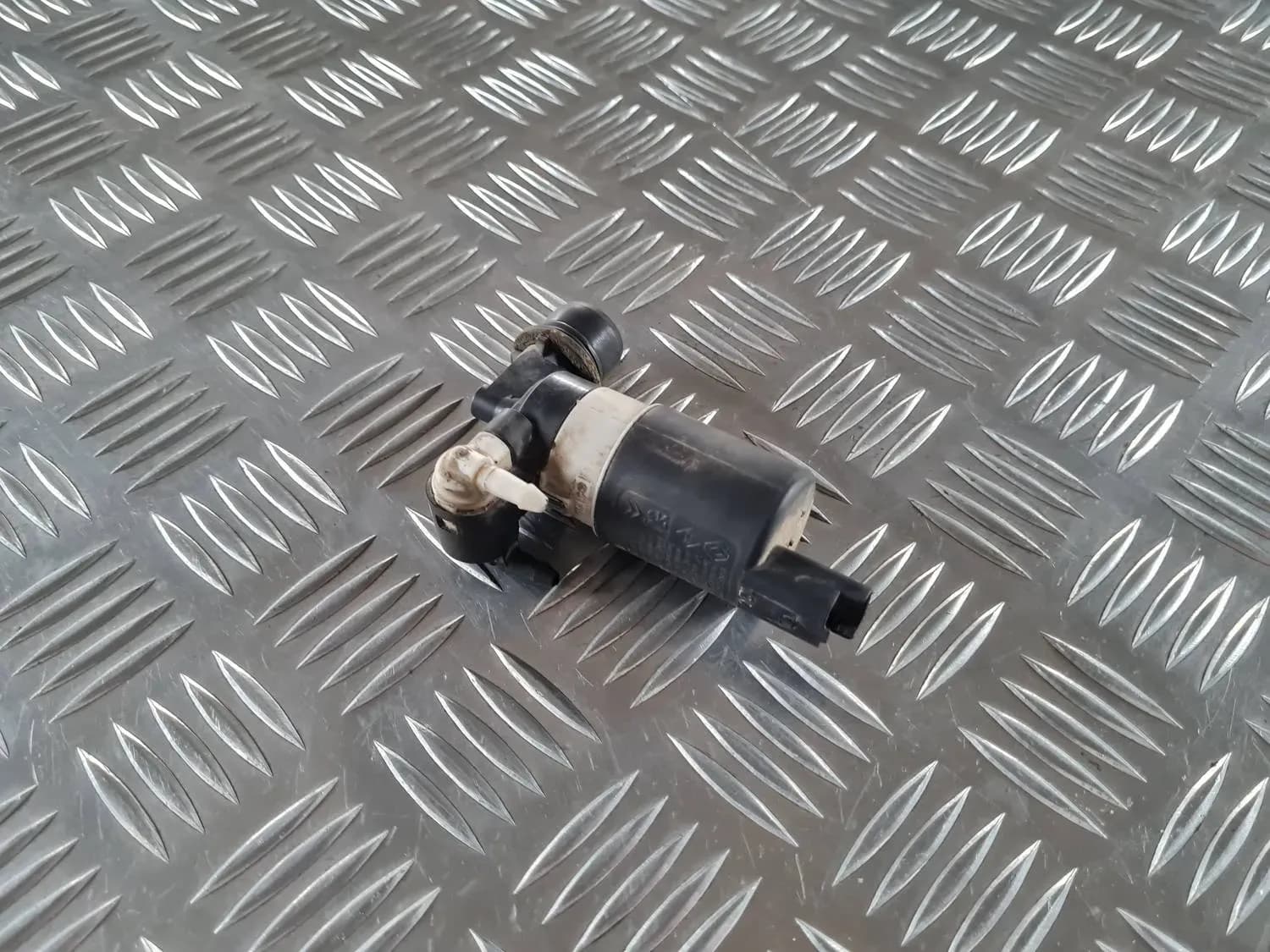 Pompe à liquide lave-glace RENAULT SCENIC III 2011 - foto 2