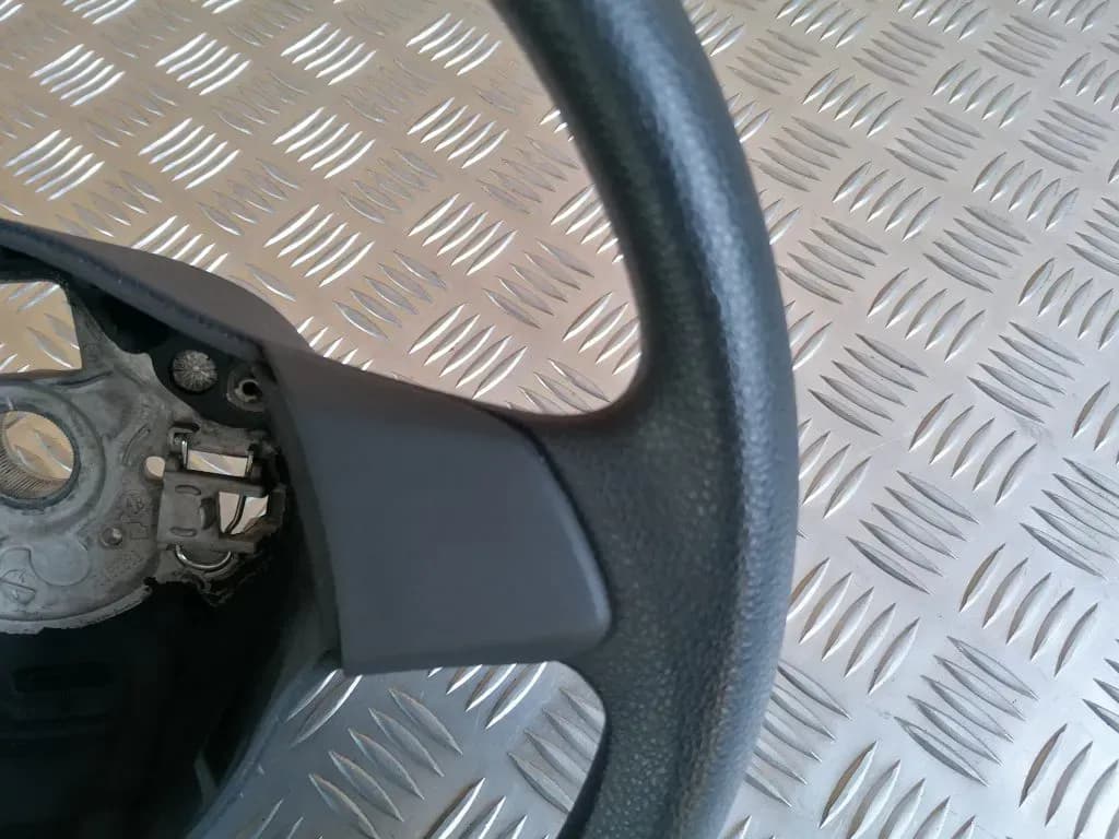 Diriger VW POLO 2011 - foto 4