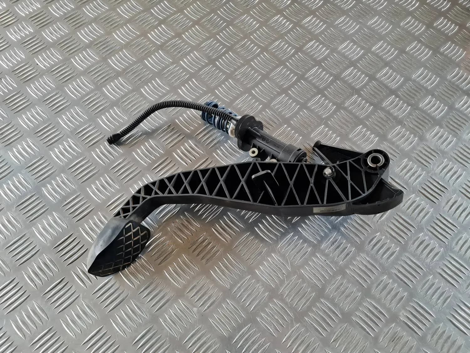 Pédale d'embrayage AUDI A6 2008 - foto 3