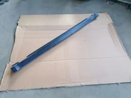 Couvercle du seuil extérieur droit SUBARU LEGACY 2009