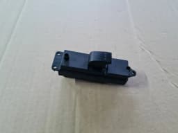 Bouton de levage du verre MAZDA 3 2007