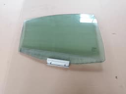 Vitre de la porte arrière droite VOLVO S60 2004
