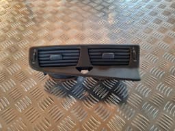 Conduit d'air de la planche de bord, au centre VOLVO V70 2002 ASHGOLD