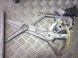 Mécanisme de levage du pare-brise arrière droit TOYOTA COROLLA VERSO 2008