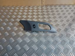Bouton de levage du verre PEUGEOT 407 2006