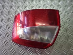 Feu arrière droit AUDI A4 2004