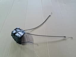 Verrouillage de la porte arrière droite MAZDA 3 2007