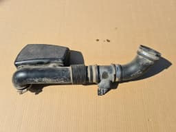 Tuyau du boîtier du filtre à air OPEL ASTRA H 2005 GREEN